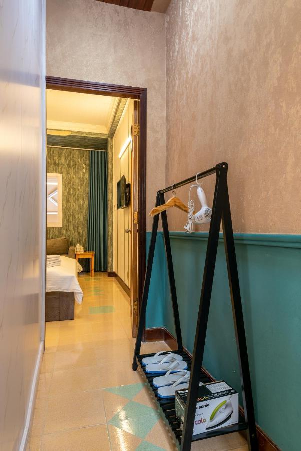 Cozrum Homes - Delightful Corner 2 ホーチミン市 エクステリア 写真