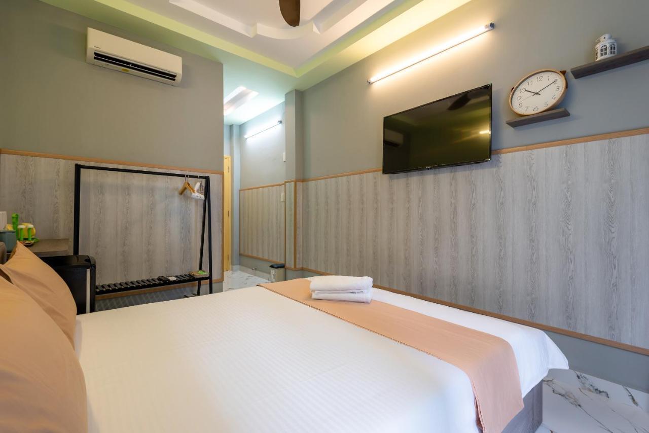 Cozrum Homes - Delightful Corner 2 ホーチミン市 エクステリア 写真