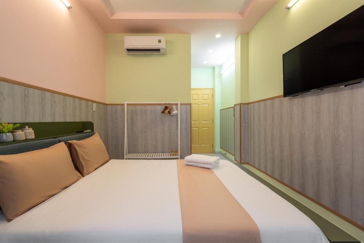Cozrum Homes - Delightful Corner 2 ホーチミン市 エクステリア 写真