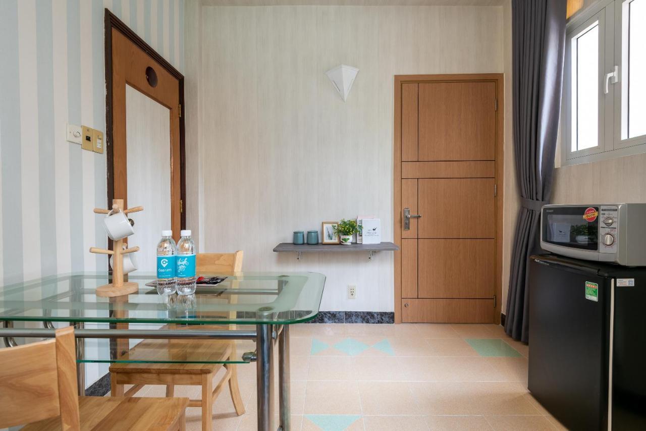 Cozrum Homes - Delightful Corner 2 ホーチミン市 エクステリア 写真