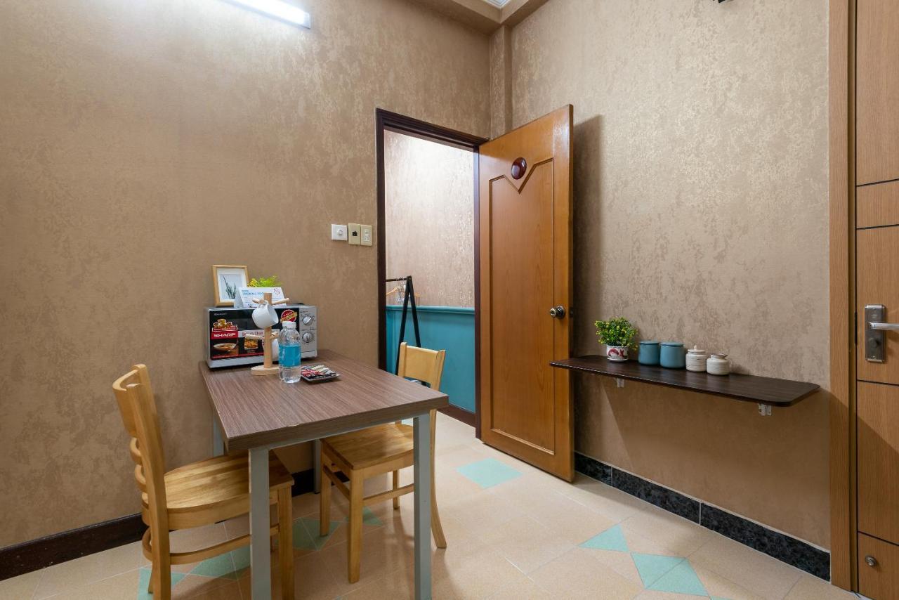 Cozrum Homes - Delightful Corner 2 ホーチミン市 エクステリア 写真