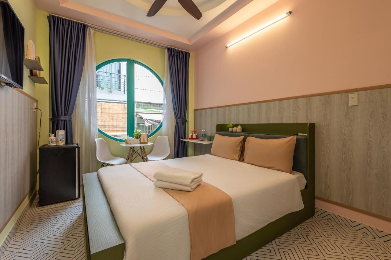 Cozrum Homes - Delightful Corner 2 ホーチミン市 エクステリア 写真