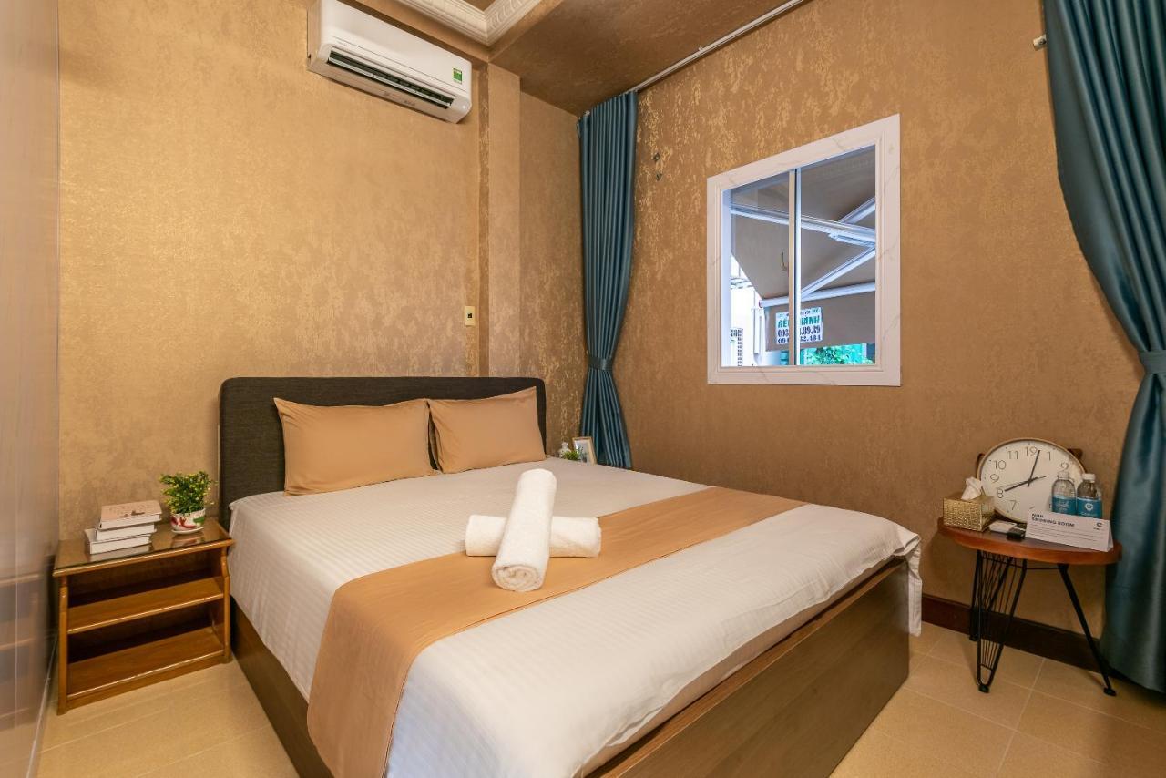 Cozrum Homes - Delightful Corner 2 ホーチミン市 エクステリア 写真