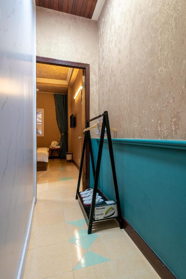 Cozrum Homes - Delightful Corner 2 ホーチミン市 エクステリア 写真